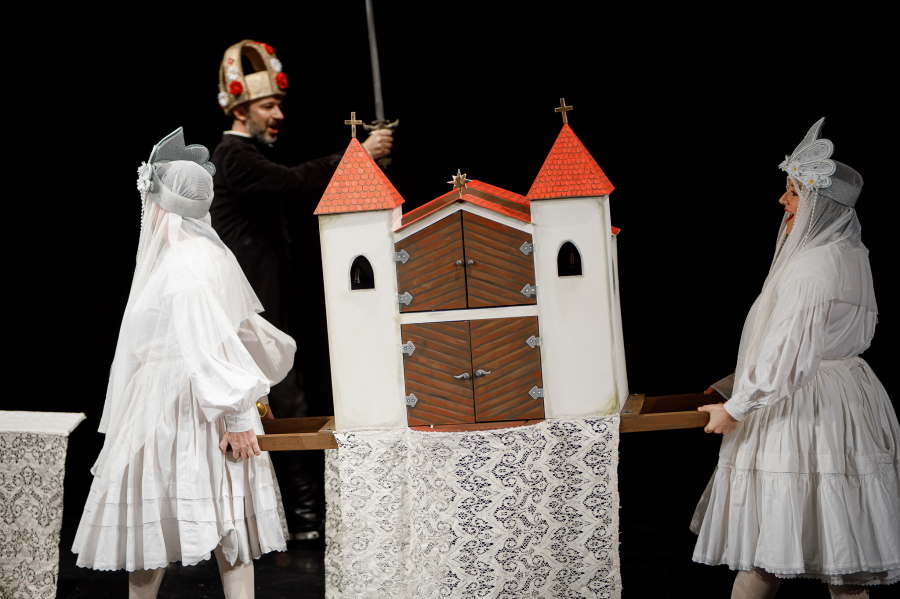 Menjünk, lássunk egy csodát!